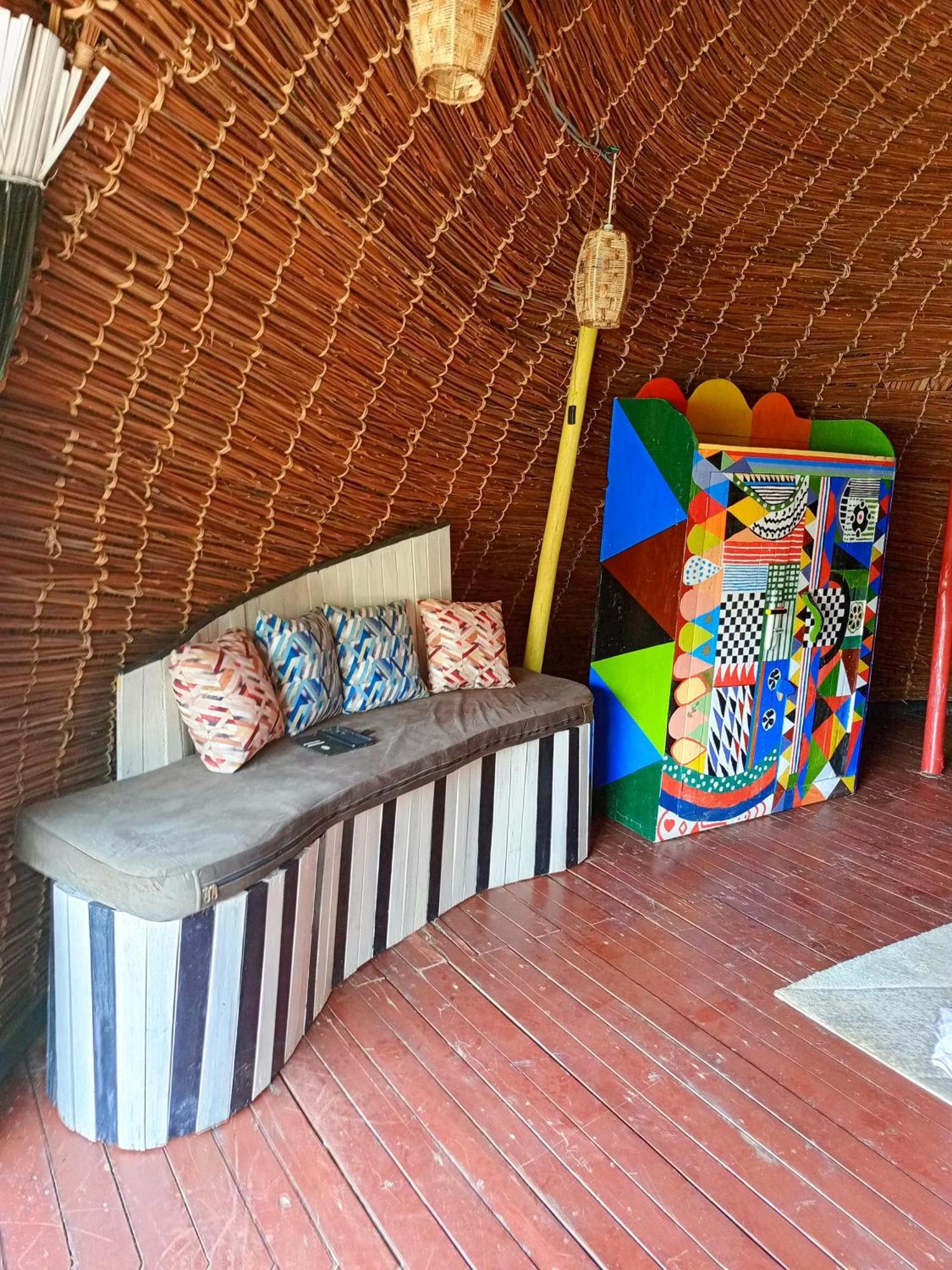 Paradise Eco-Hub Kabale Buitenkant foto